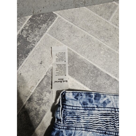 New Rock Revival Jeans "Ean" Light Washed Denim Men's Size 40x32 Distressed - Picture 15 of 16